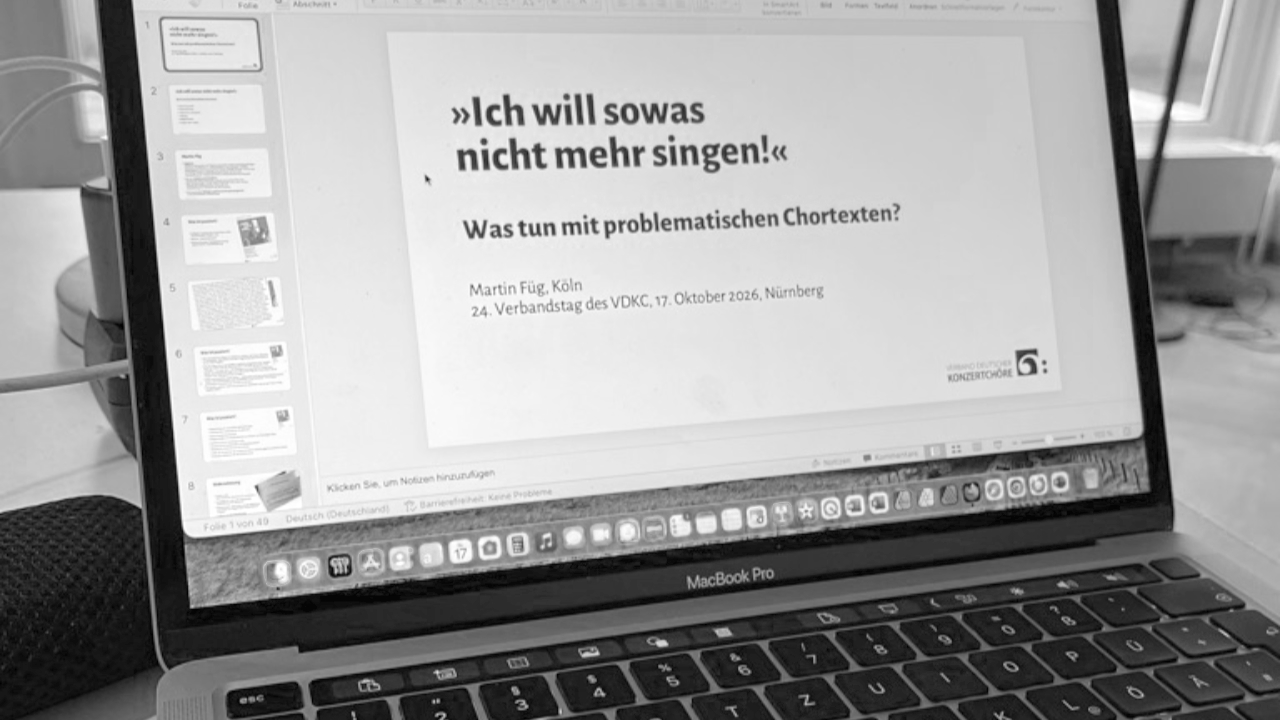 Was tun bei problematischen Chortexten?